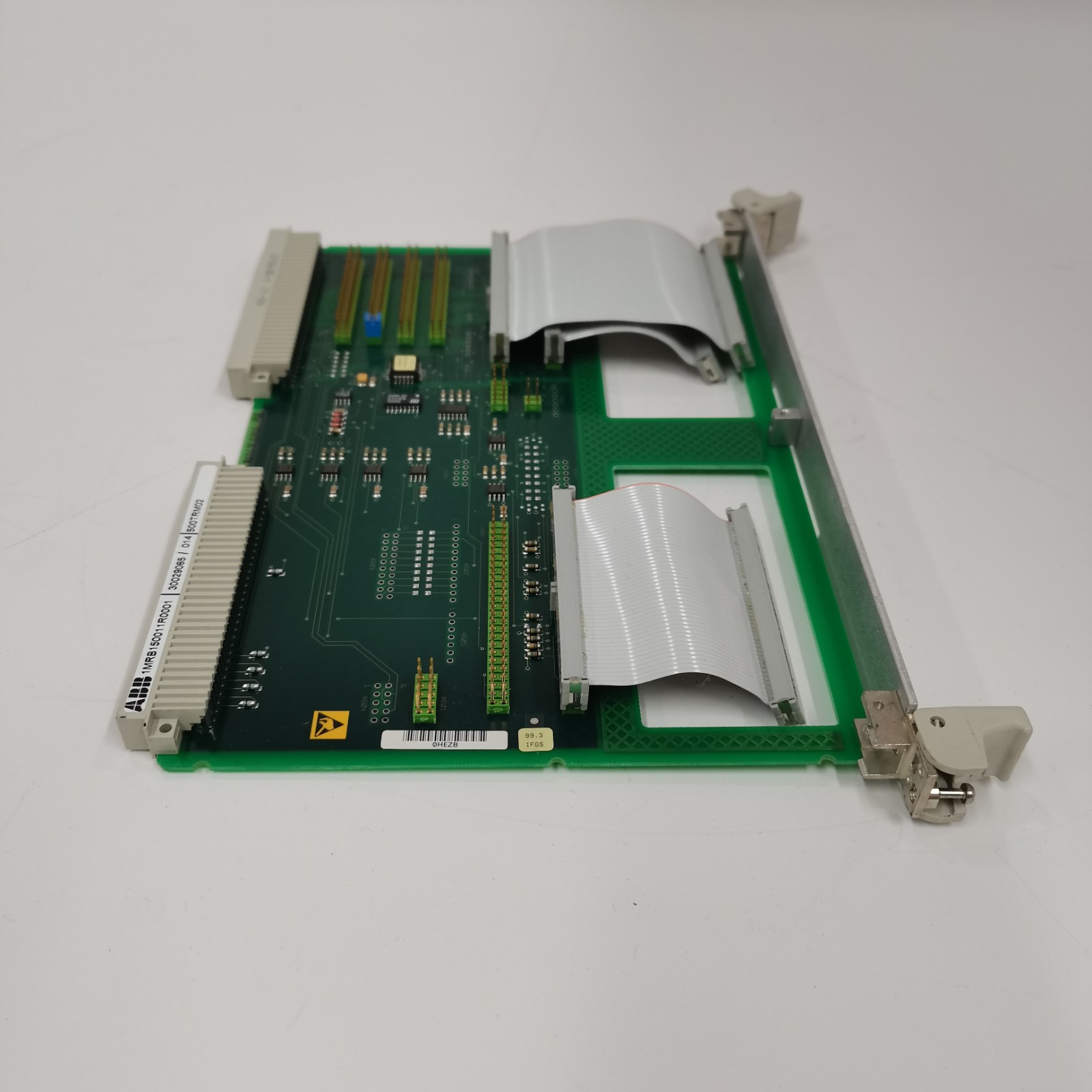 The ABB TK851 is a certified rugged temperature controller module tailored for ABB AC800M and 800xA0